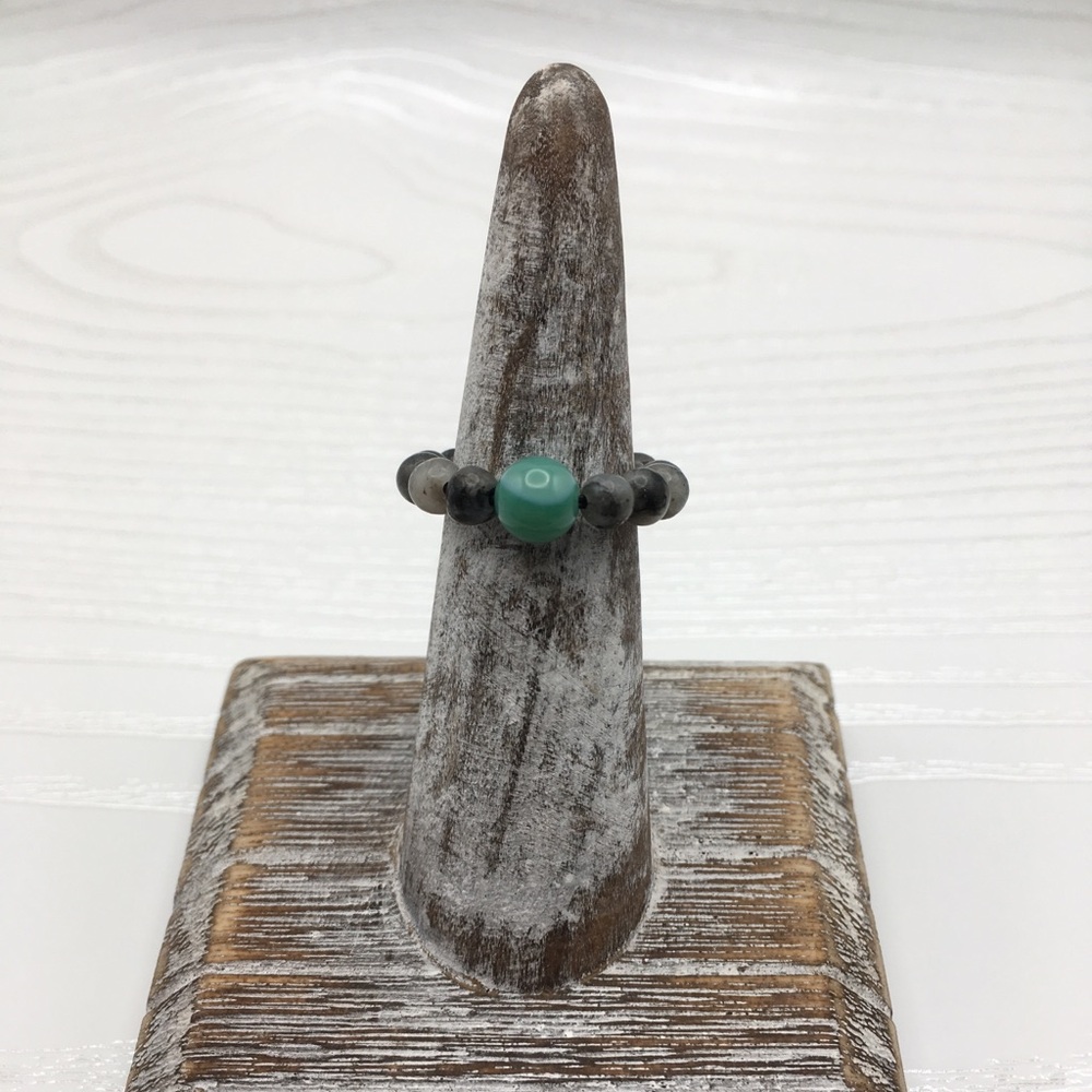 HANDCRAFTED Labradorite & Green Banded Agate Stretch Bead Ring